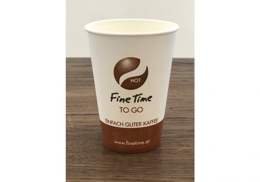 Recyclebare Kaffeebecher aus Papier in Fine Time Kaffeeautomaten