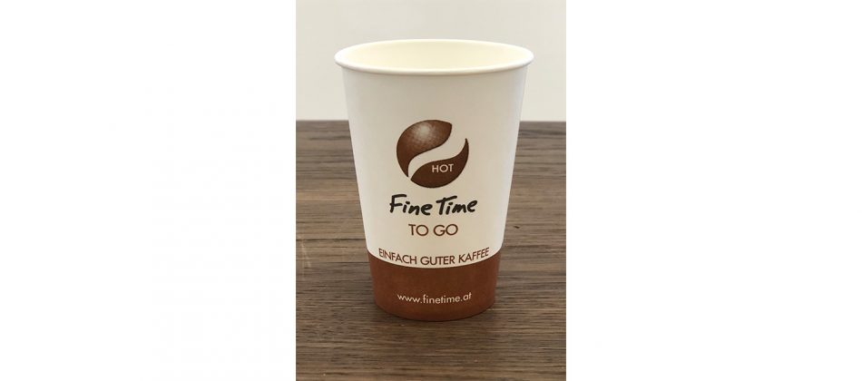 Recyclebare Kaffeebecher aus Papier in Fine Time Kaffeeautomaten