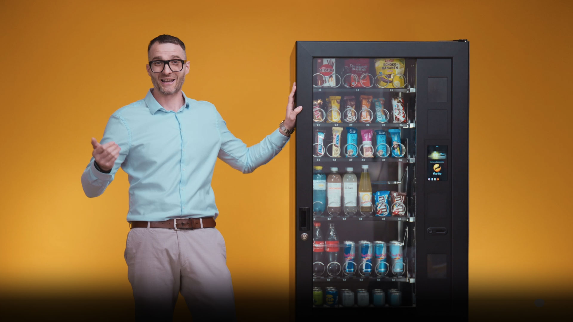 Saphir Snackautomat von Fine Time für Snacks und Getränke im Betrieb